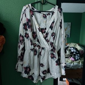 NWT FREE PEOPLE TUSCAN DREAMS TUNIC IN SIZE S IVORY